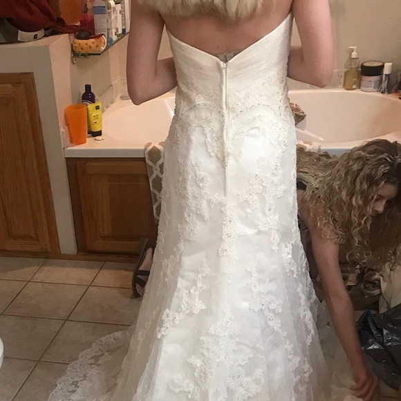 Wedding dress size 4 - Picture 2 of 3